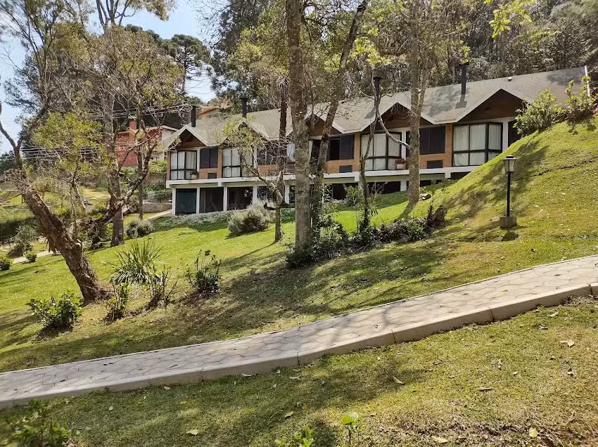 Chal&eacute;s dos Alpes