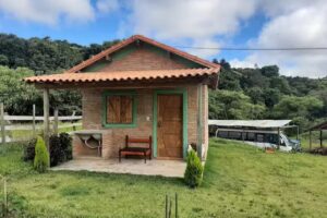 Chal&eacute;s e Camping Taquaral