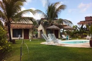 Chal&eacute;s Ed Moitas