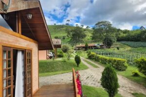 Chales Encanto das Rosas