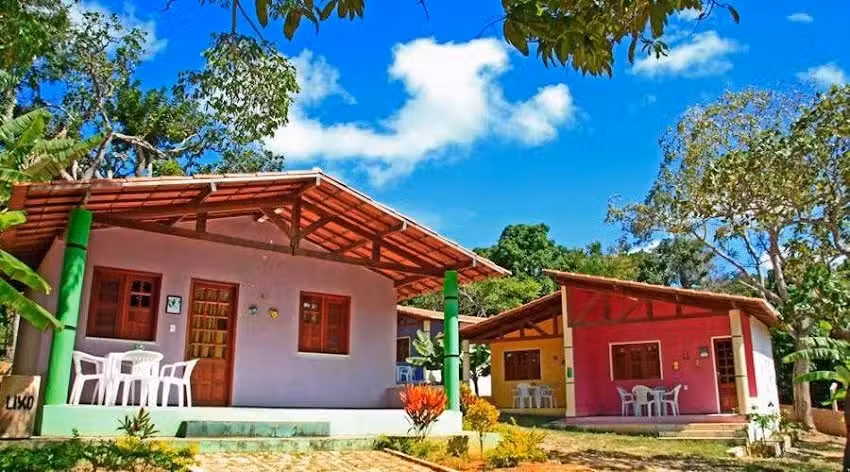 Chal&eacute;s Encontro das Brisas