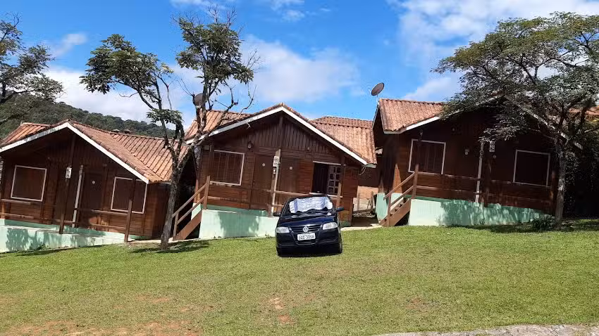 Chal&eacute;s Eucaliptos -Recanto da Neusa-