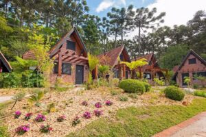 Chal&eacute;s Fam&iacute;lia Fioreze