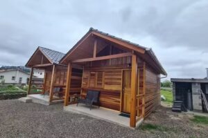 Chal&eacute;s fundo de quintal