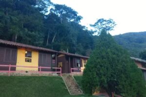 Chal&eacute;s Itaipava &ndash; Pousada