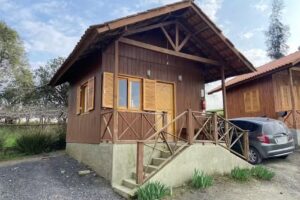 Chal&eacute;s Manac&aacute; da Serra