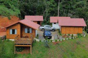 Chal&eacute;s Mirante das Montanhas