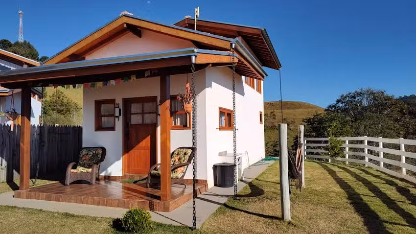 Chal&eacute;s Ninho do Poeta