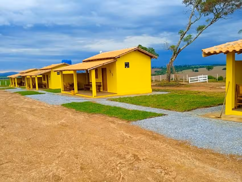 Chal&eacute;s Olhos D&rsquo;&aacute;gua da Canastra