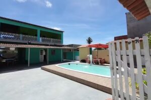 Chal&eacute;s Pontal da Ilha