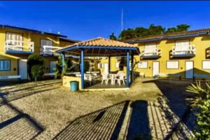 Chal&eacute;s Portal do Sol