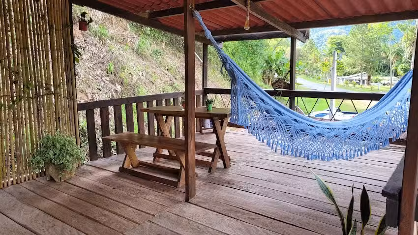 Chal&eacute;s Recanto da Cachoeira &ndash; Eldorado SP