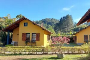 Chal&eacute;s Sainte Monique