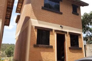 Chal&eacute;s Vale da Serra