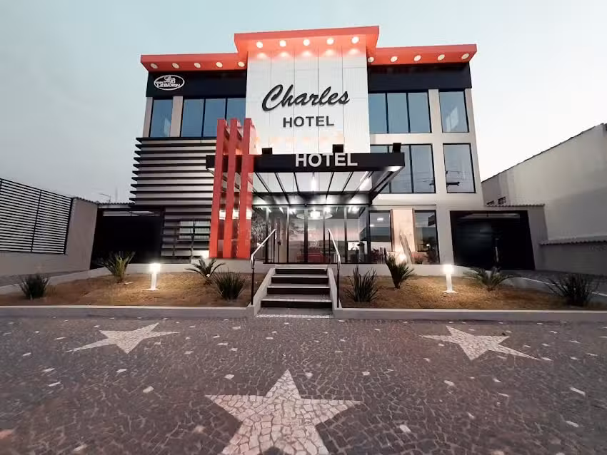 Charles Hotel
