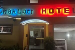 Charlott Hotel