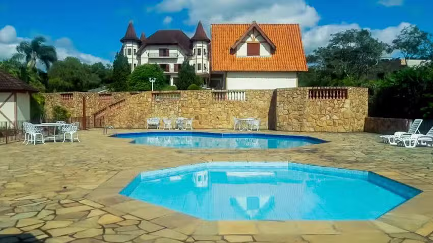 Chateau Palace Hospedagem