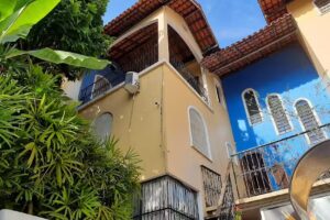 Chez Les Rois Guesthouse