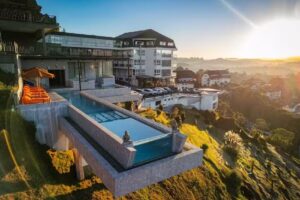 Chris Wellness Resort Hotel