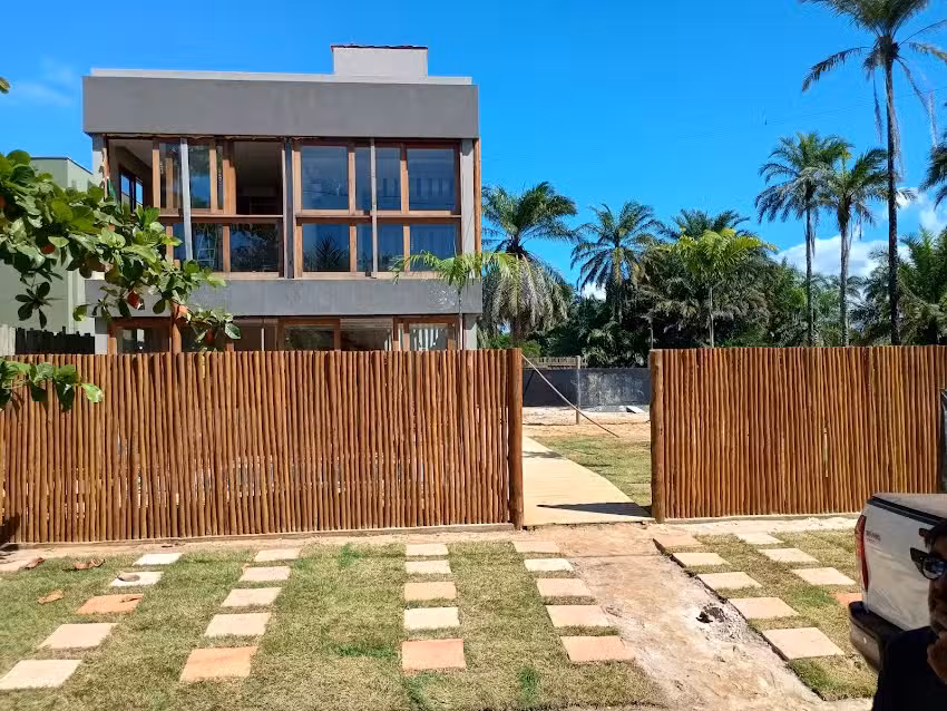 Cond Fechado na Ponta do Muta