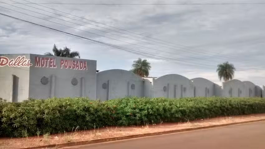 Dallas Motel E Pousada
