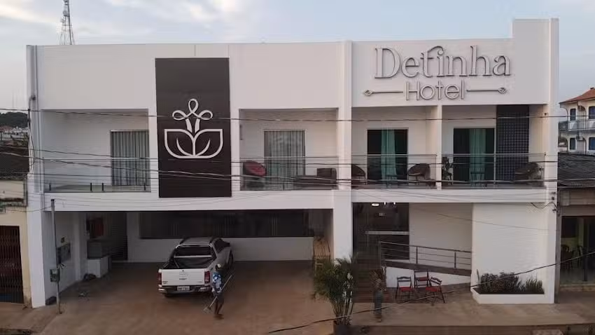 Detinha Hotel