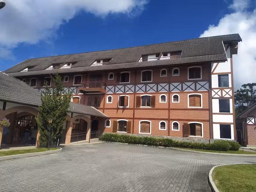 Dom Bosco Hotel