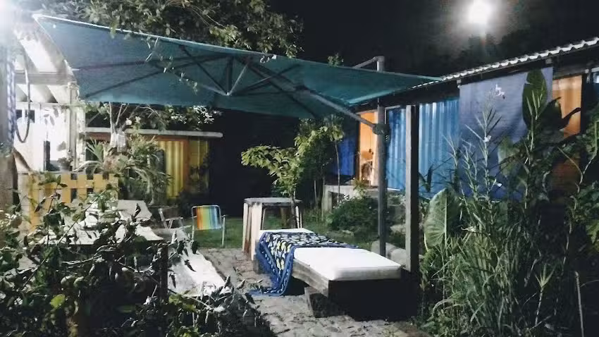 Eco Manguinhos Pousada Container