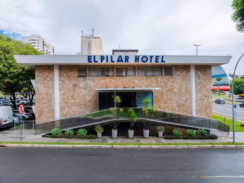 El Pilar Hotel