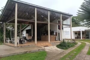 EM TUDO DIFERENTE Camping