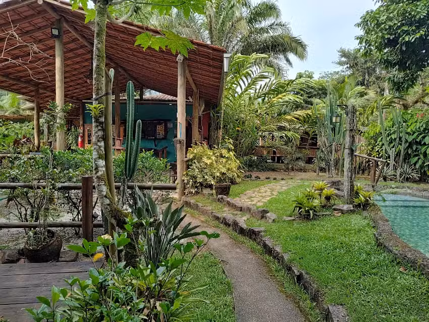 Espa&ccedil;o Casa Ubatumirim &ndash; Chal&eacute;s