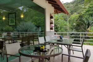 Esta&ccedil;&atilde;o Verde & &Aacute;gua