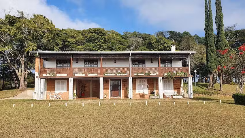 Est&acirc;ncia Pousada da Serra