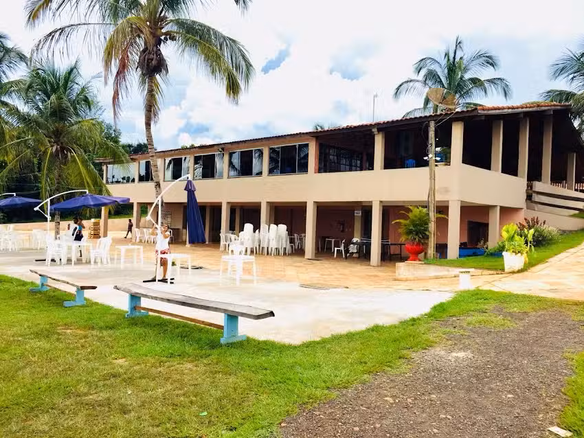 Est&acirc;ncia Turistica Alencastro