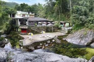Fazenda &Aacute;gua Encantada &ndash; Pousada e Restaurante