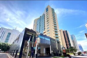 Flat de Alto Padr&atilde;o &ndash; Pre&ccedil;o Imbat&iacute;vel &ndash; Cama King Size &ndash; Muitos Eletrodom&eacute;sticos &ndash; Limpeza Di&aacute;ria Gratuita