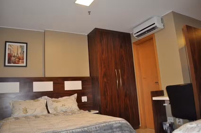 Flat Particular Brasilia 1004 / 1006