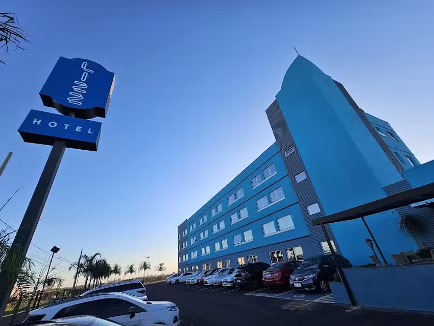 Golden Tower Aeroporto