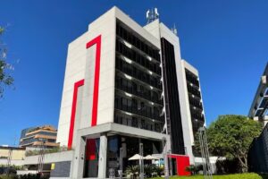 Golden Tower Express Berrini by F&ecirc;nix Hot&eacute;is