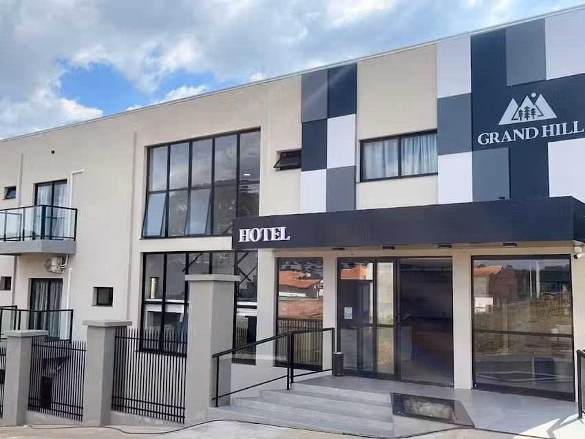 Grand Hill Hotel