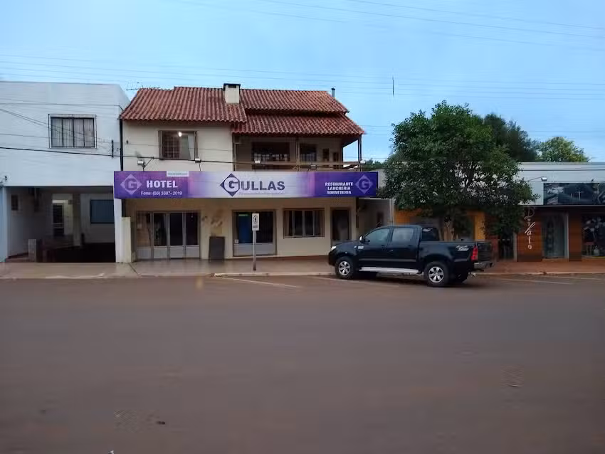 Gullas Hotel, Restaurante, Lancheria e Sorveteria