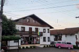 Hospedagem Da Escultora