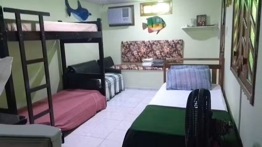 Hospedagem e Su&iacute;tes Giza Branco