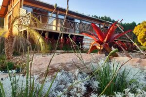 Hospedagem P&eacute; de Serra