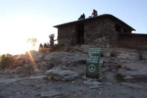 Hospedaria Pir&acirc;mide P&ocirc;r do Sol