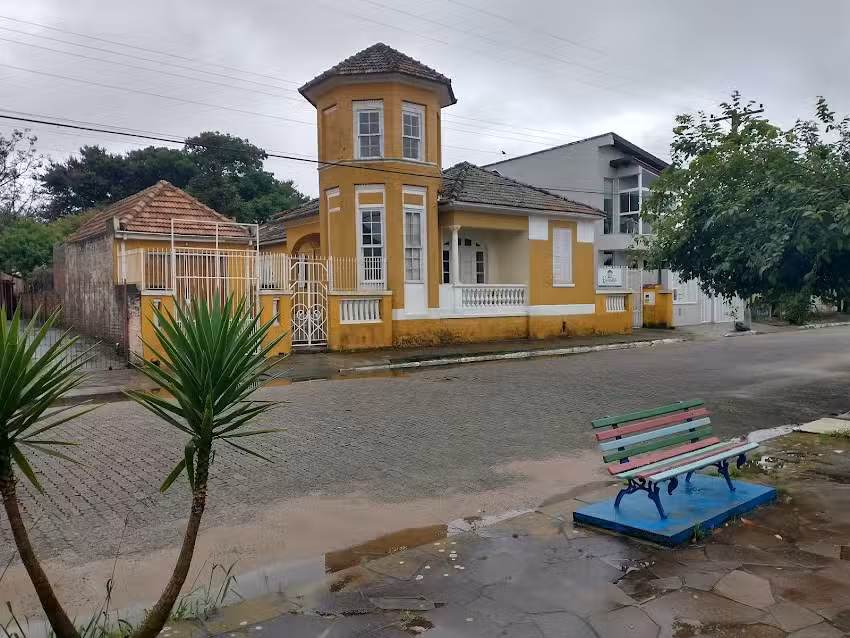 Hostel e Pousada Castelinho