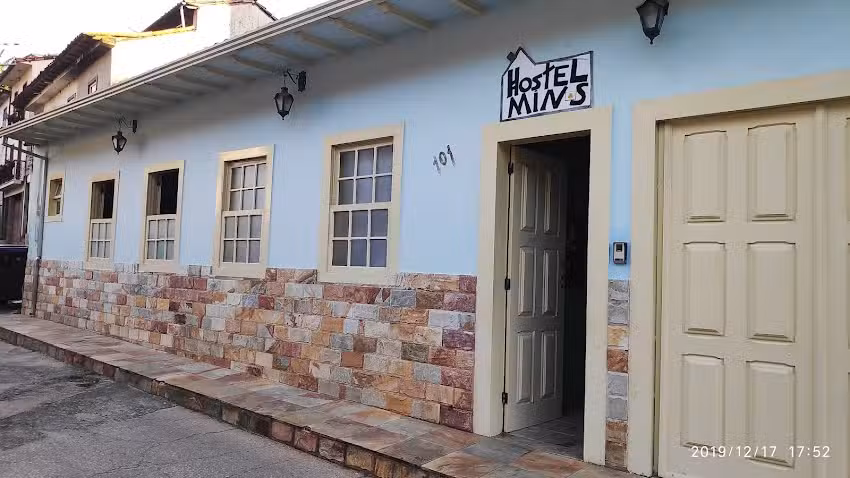 Hostel Minas
