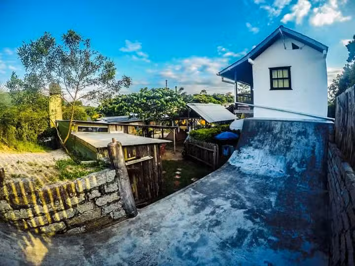 Hostel Pousada e Camping Pedra do Urubu