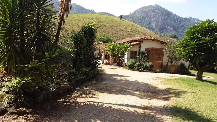 Hostel Recanto do Itaguar&eacute;