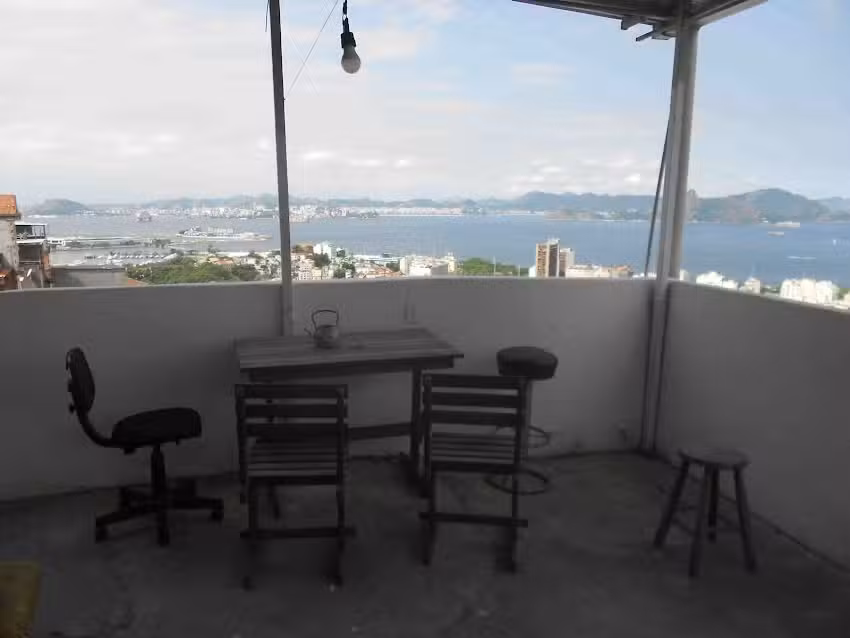 Hostel Tavares Bastos